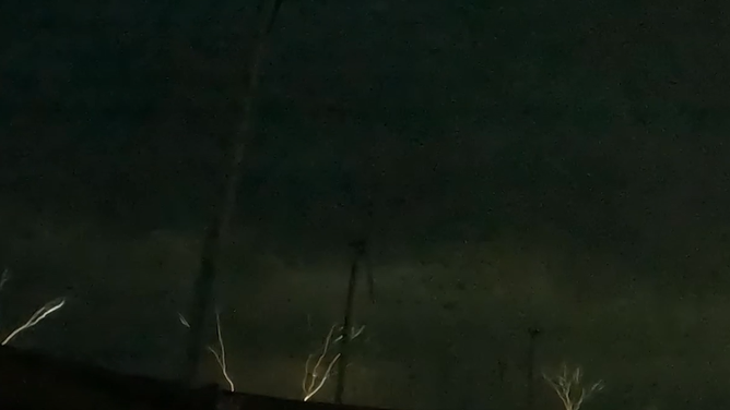 Upward lightning shoots into the entity successful Oregon.