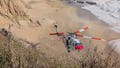 Dos estudiantes universitarios mueren tras ser arrastrados al mar por las fuertes olas en California - Fox News