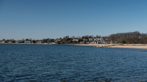 2 rescued, fisherman still missing after getting trapped in rising water at Connecticut beach