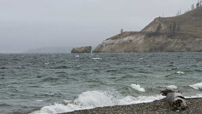 Waves in Sedge Bay at Steamboat Point in Yellowstone Lake;
November 2014