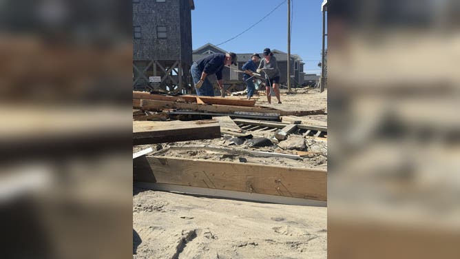 The 20th home collapse in Buxton, North Carolina, along the Outer Banks since September 2025, highlighting the ongoing battle against coastal erosion.