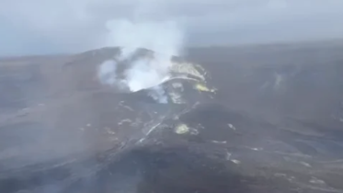 Hawaii’s Kīlauea volcano emits gas as 50th episode nears