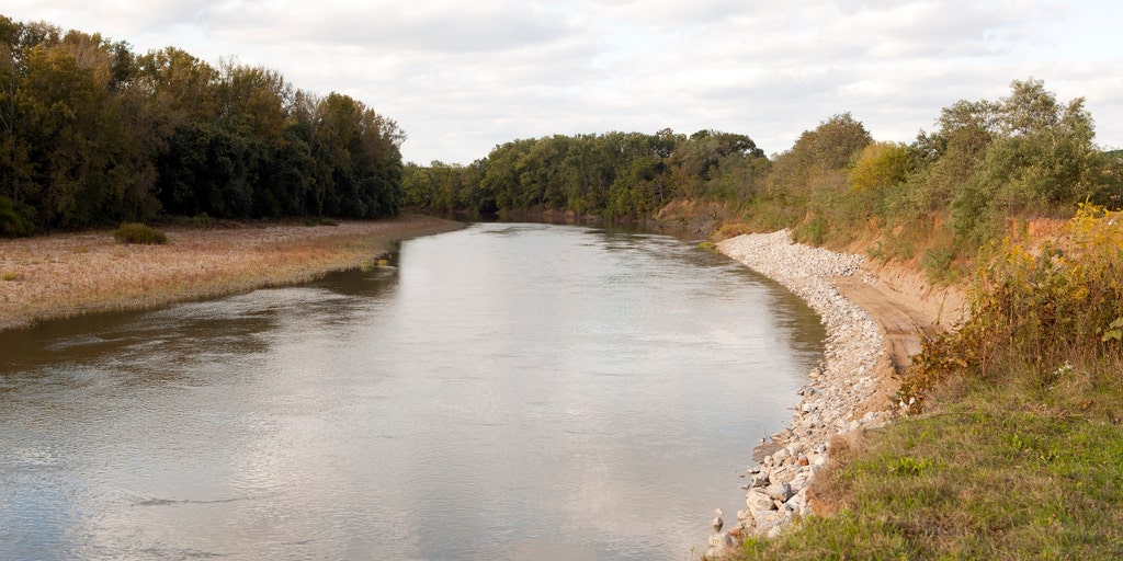 5 people found dead after going missing on popular river in the Midwest