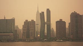 Canadian wildfire smoke invades a dozen states, spreading hazardous air quality, hazy skies to over 124M