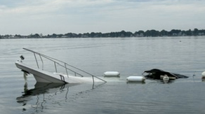FDNY rescues 8 from sinking boat in New York City waters