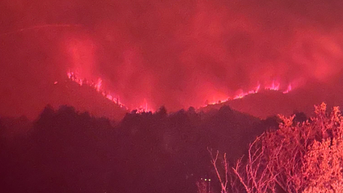 Raging wildfire doubles in size, becomes 'number one' fire priority across US - Fox News