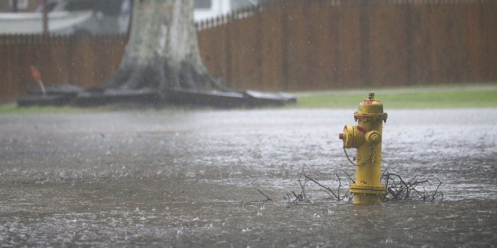 Heavy rain expected to drench millions of Americans in the East this weekend, fueling dangerous flood threat