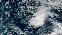 Hurricane Lala strengthens into Category 1 storm as it approaches Hawaii, rare near-landfall hours away