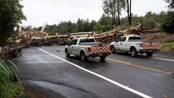 Hawaii faces rare back-to-back tropical threats as Tropical Depression Moke brings life-threatening flood risk - Fox News
