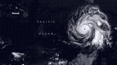 Why are hurricanes so rare in Hawaii?