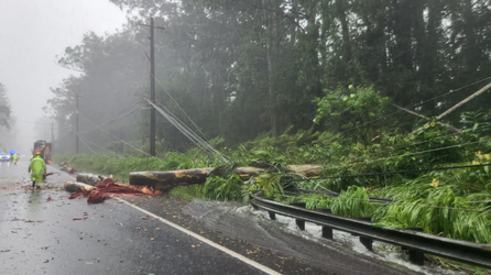 At least 1 dead as Lala weakens to tropical storm, slamming Hawaii with flash flooding, sweeping homes away