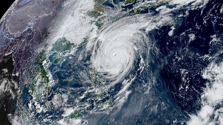 Hurricane Vance to rapidly intensify into major hurricane, while Typhoon Champi threatens Taiwan and Japan