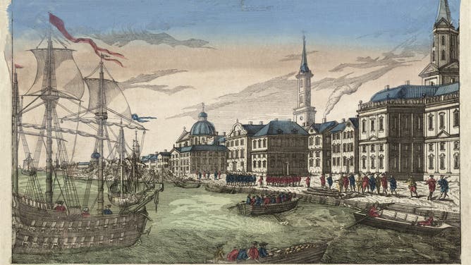 Débarquement des troupes Angloises à Nouvelle Yorck. View of British troops disembarking at New York following the patriot evacuation of the city, September 15, 1776. Artist Unknown, 1778.
